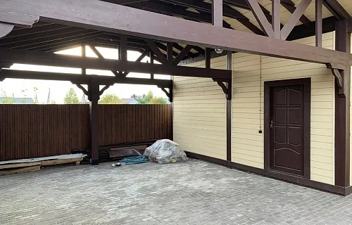 Навес для двух автомобилей с хозблоком БАВАРИЯ — Фото 9