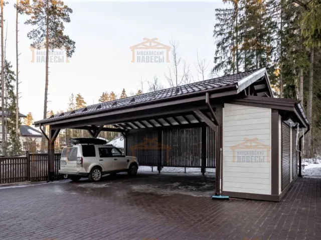 Навес для трех машин с хозблоком ТАХО — Фото 1