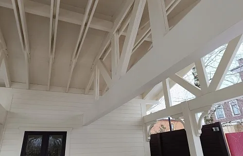 Деревянный навес для двух авто с хозблоком ПАНТЕОН — Фото 6