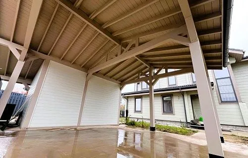 Навес для двух машин с хозблоком ИСТРА — Фото 2