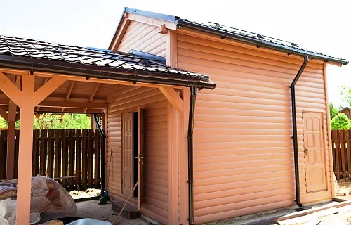 Навес для двух автомобилей с хозблоком БАЛАТОН — Фото 3