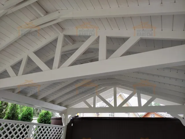 Деревянный навес для машин с перголами НИКОЛЬСКИЙ — Фото 6