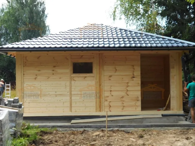 Деревянный навес для машин с хозблоком ЛИНКОЛЬН — Фото 3