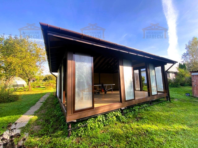 Застекленная беседка с хозблоками ТЕСЛА — Фото 2