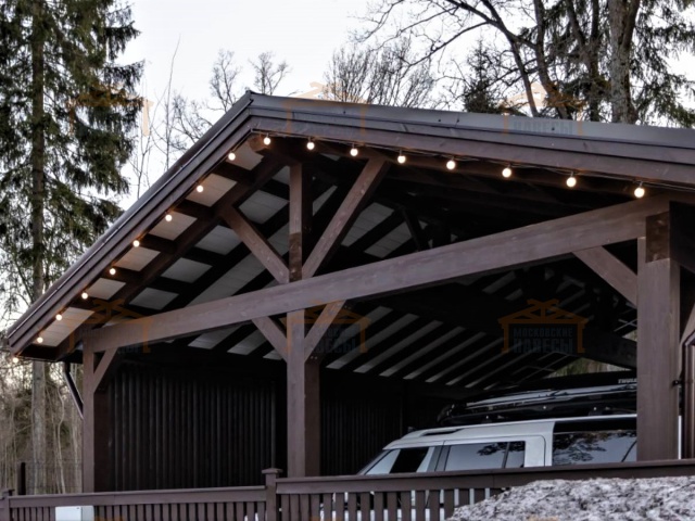 Навес для трех машин с хозблоком ТАХО — Фото 3